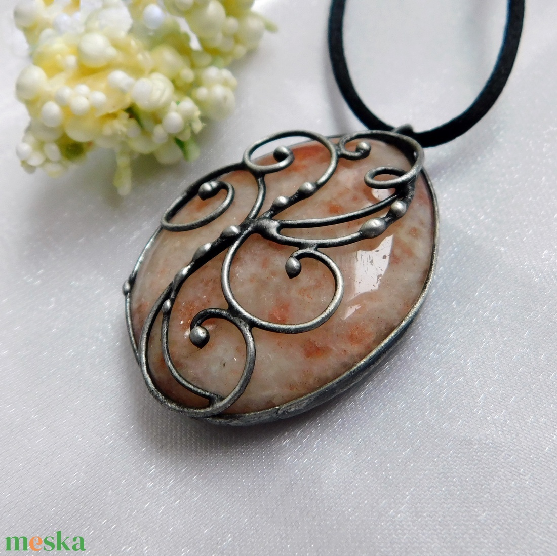 Napkő medál  - ékszer - nyaklánc - medálos nyaklánc - Meska.hu
