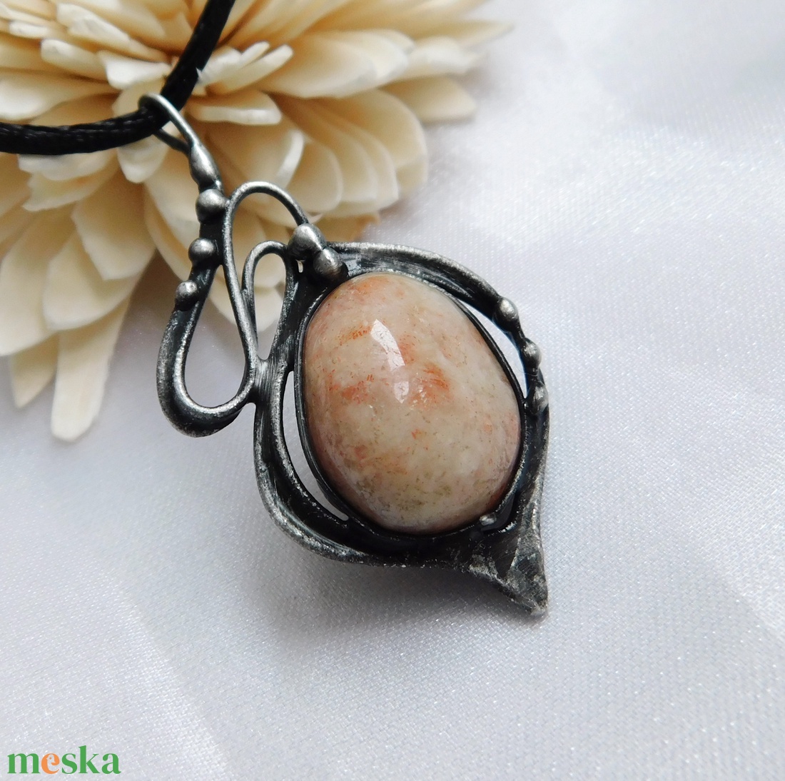 Napkő medál  - ékszer - nyaklánc - medálos nyaklánc - Meska.hu