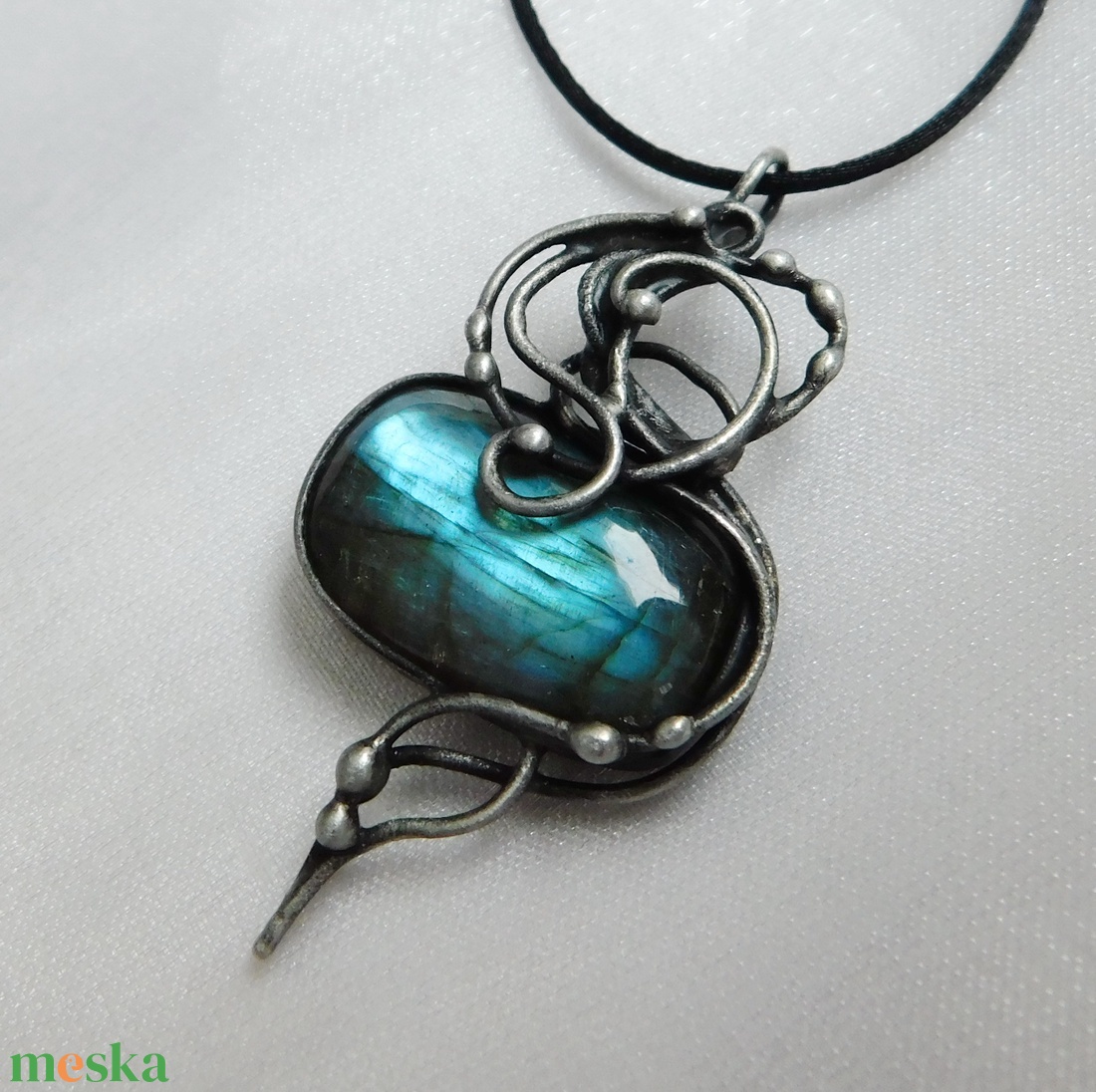 Labradorit medál - ékszer - nyaklánc - medálos nyaklánc - Meska.hu