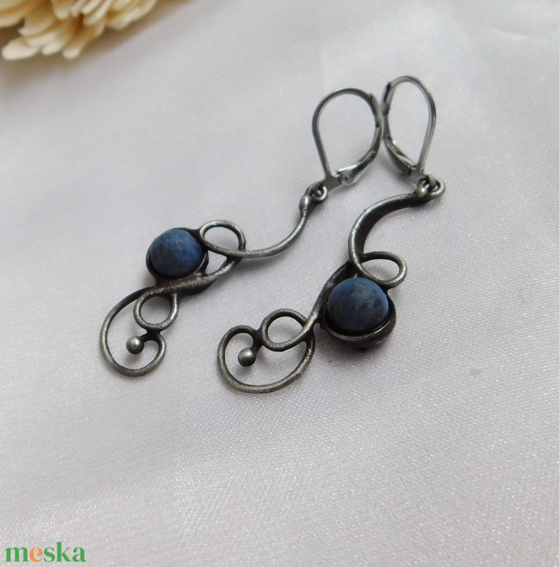Szodalit fülbevaló - ékszer - fülbevaló - lógós kerek fülbevaló - Meska.hu