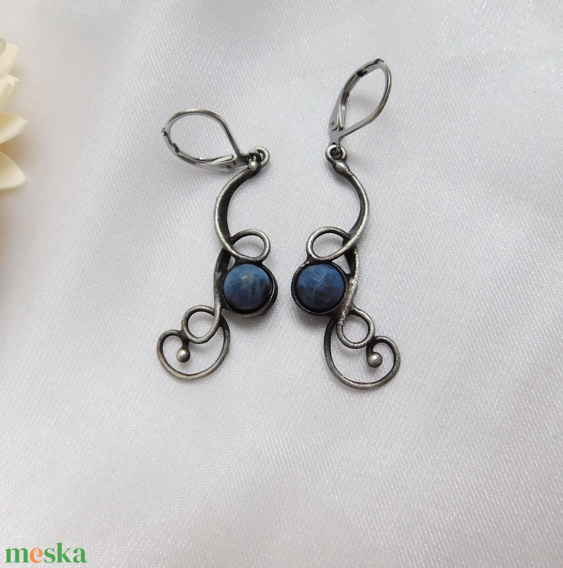 Szodalit fülbevaló - ékszer - fülbevaló - lógós kerek fülbevaló - Meska.hu