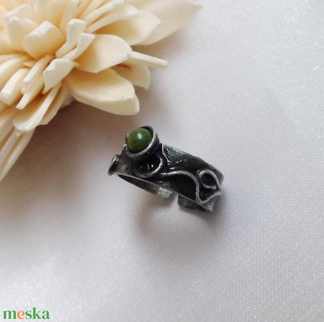 Nefrit gyűrű - ékszer - gyűrű - szoliter gyűrű - Meska.hu