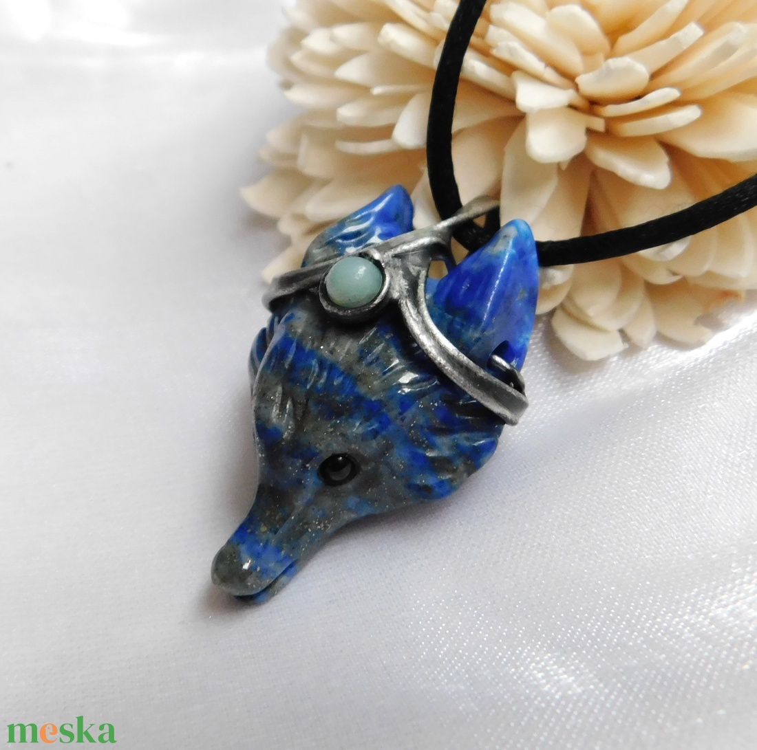 Lápisz farkas medál amazonittal - ékszer - nyaklánc - medál - Meska.hu