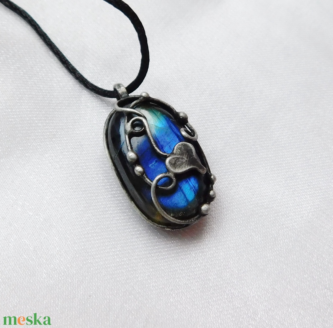 Labradorit medál - ékszer - nyaklánc - medálos nyaklánc - Meska.hu