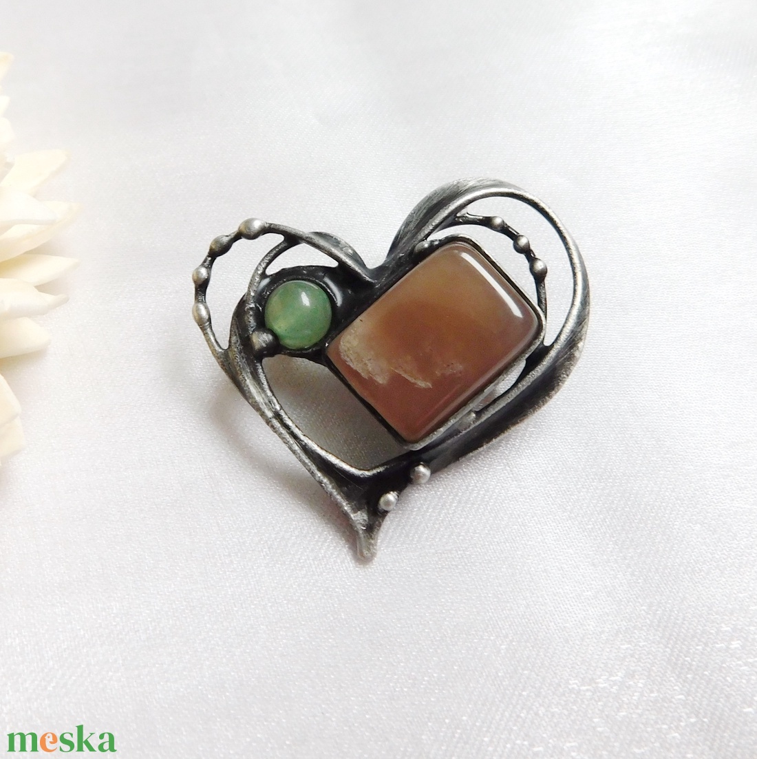 Holdkő bross / kitűző aventurinnal - ékszer - kitűző és bross - Meska.hu