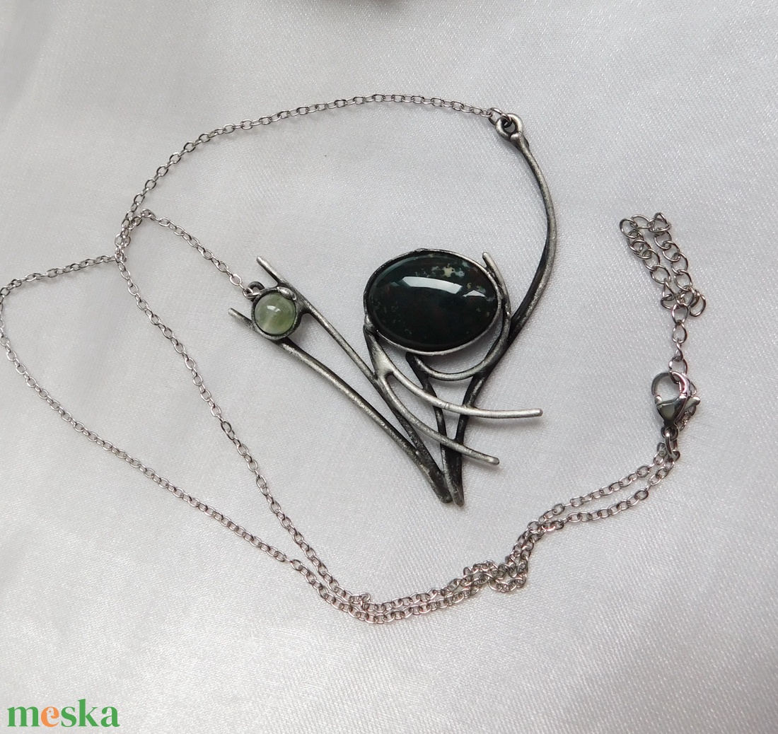 Heliotróp nyakék prehnittel - ékszer - nyaklánc - medálos nyaklánc - Meska.hu