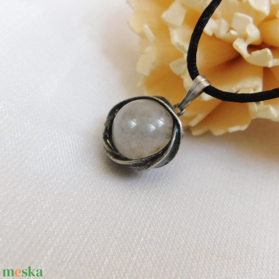 Mini rózsakvarc medál - ékszer - nyaklánc - medál - Meska.hu