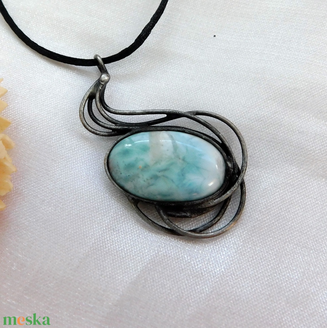 Larimár medál - ékszer - nyaklánc - medál - Meska.hu