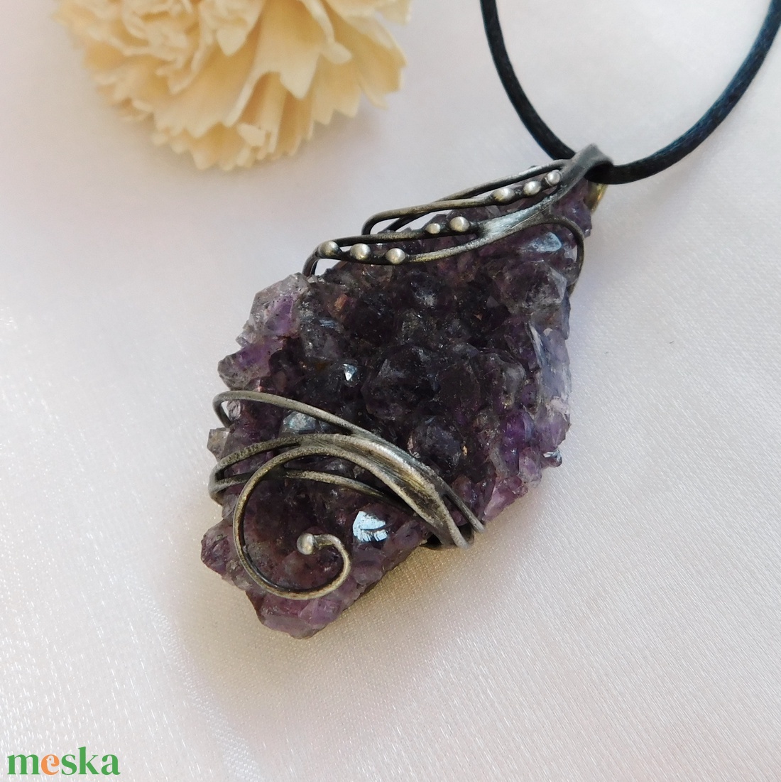 Ametiszt medál  - ékszer - nyaklánc - medál - Meska.hu