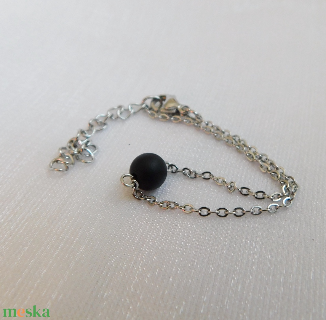 Matt ónix karkötő - ékszer - karkötő - karkötő medállal - Meska.hu