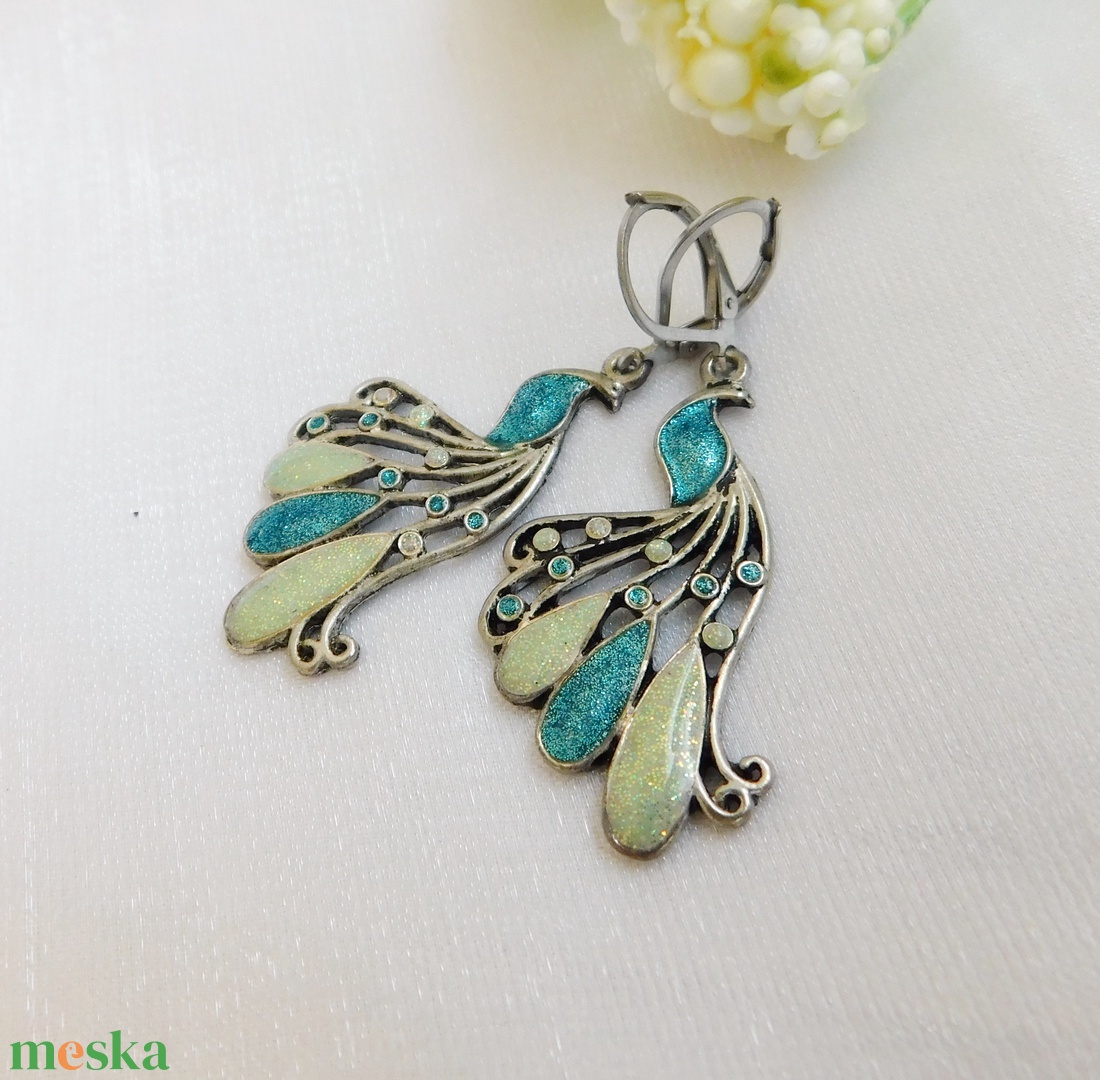 Pávás fülbevaló - ékszer - fülbevaló - lógó fülbevaló - Meska.hu