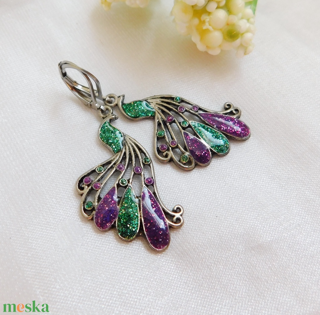 Pávás fülbevaló - ékszer - fülbevaló - lógó fülbevaló - Meska.hu