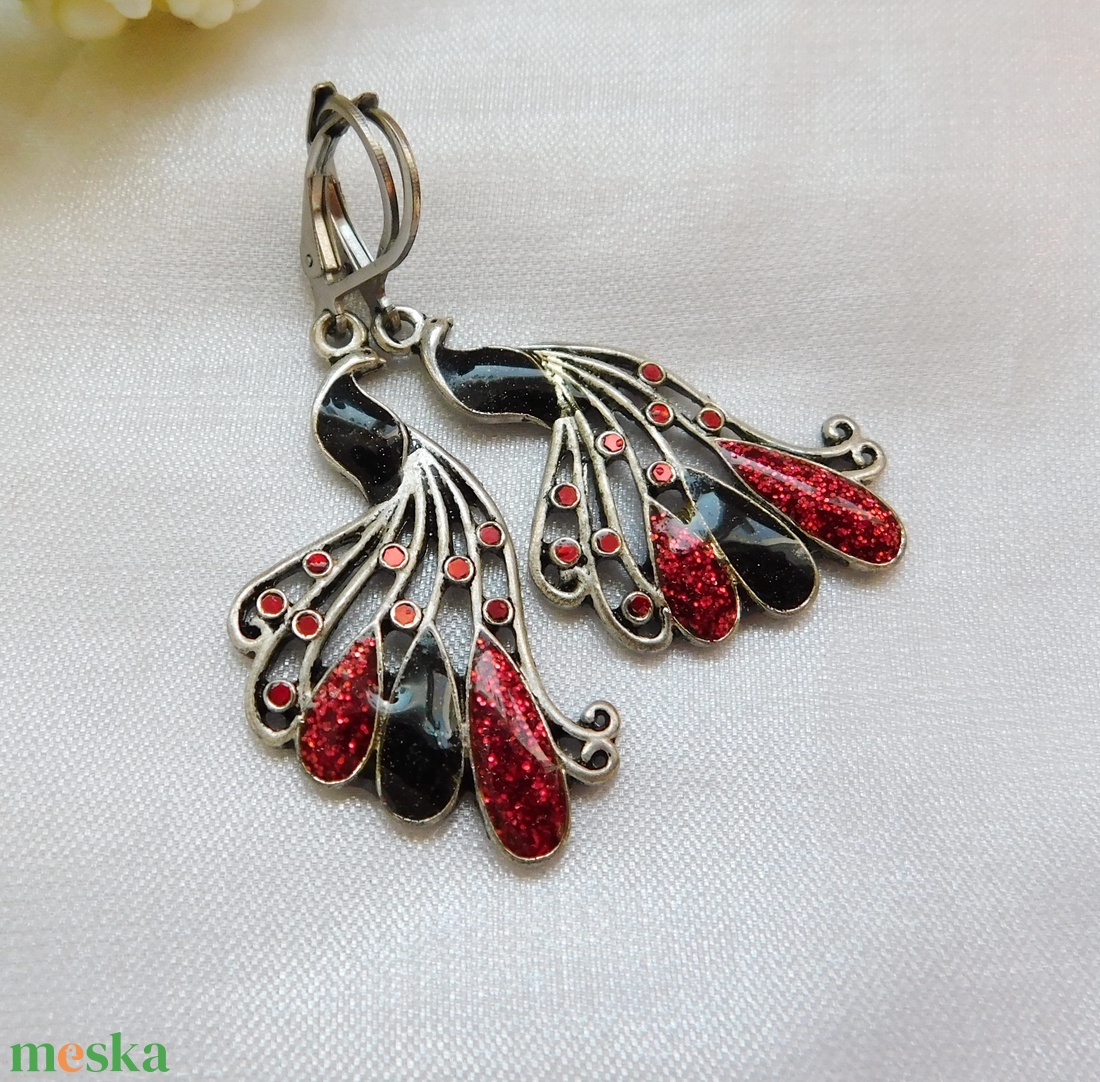 Pávás fülbevaló - ékszer - fülbevaló - lógó fülbevaló - Meska.hu