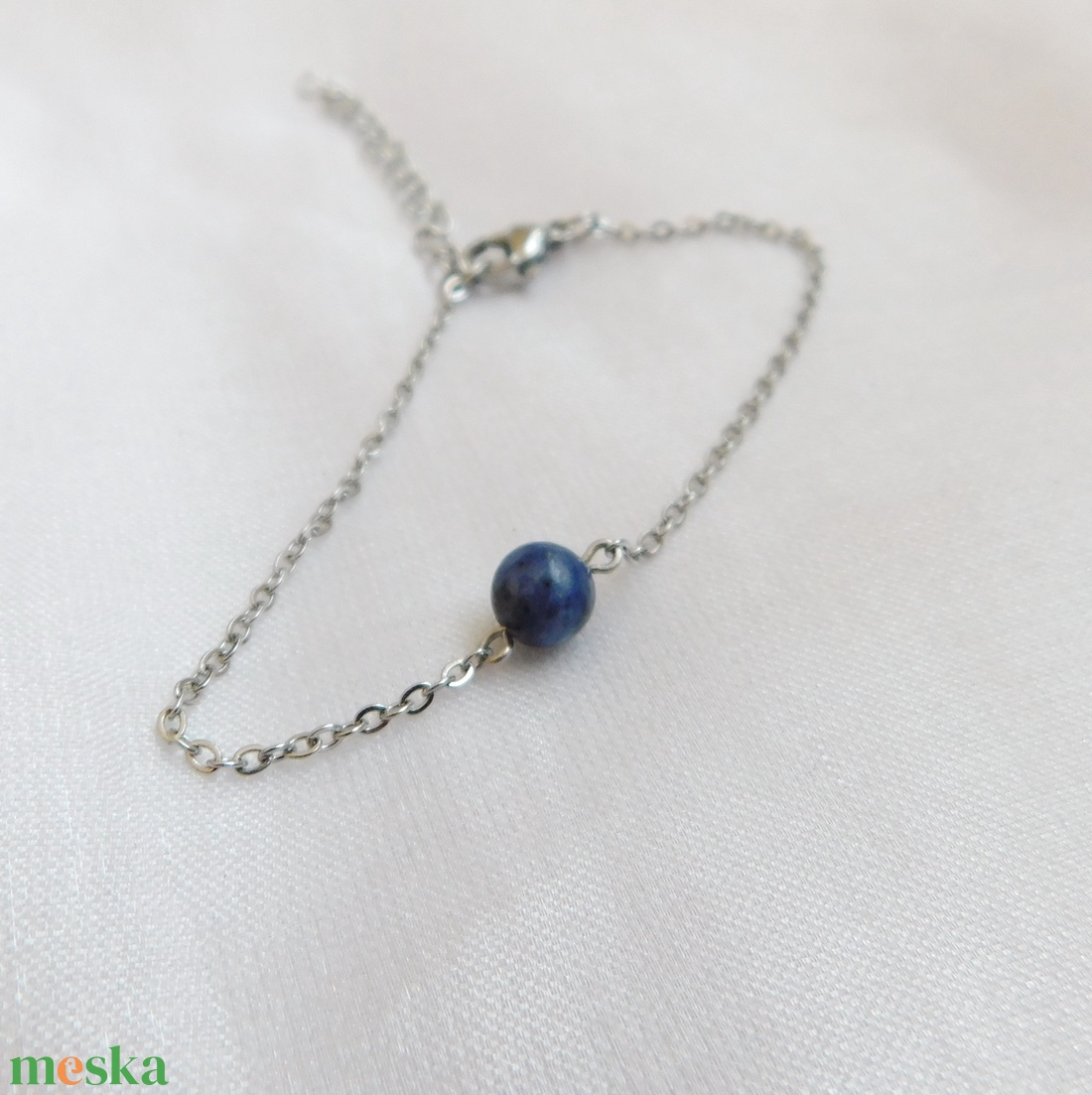 Acél karkötő dumortierit gyönggyel - ékszer - nyaklánc - medál - Meska.hu