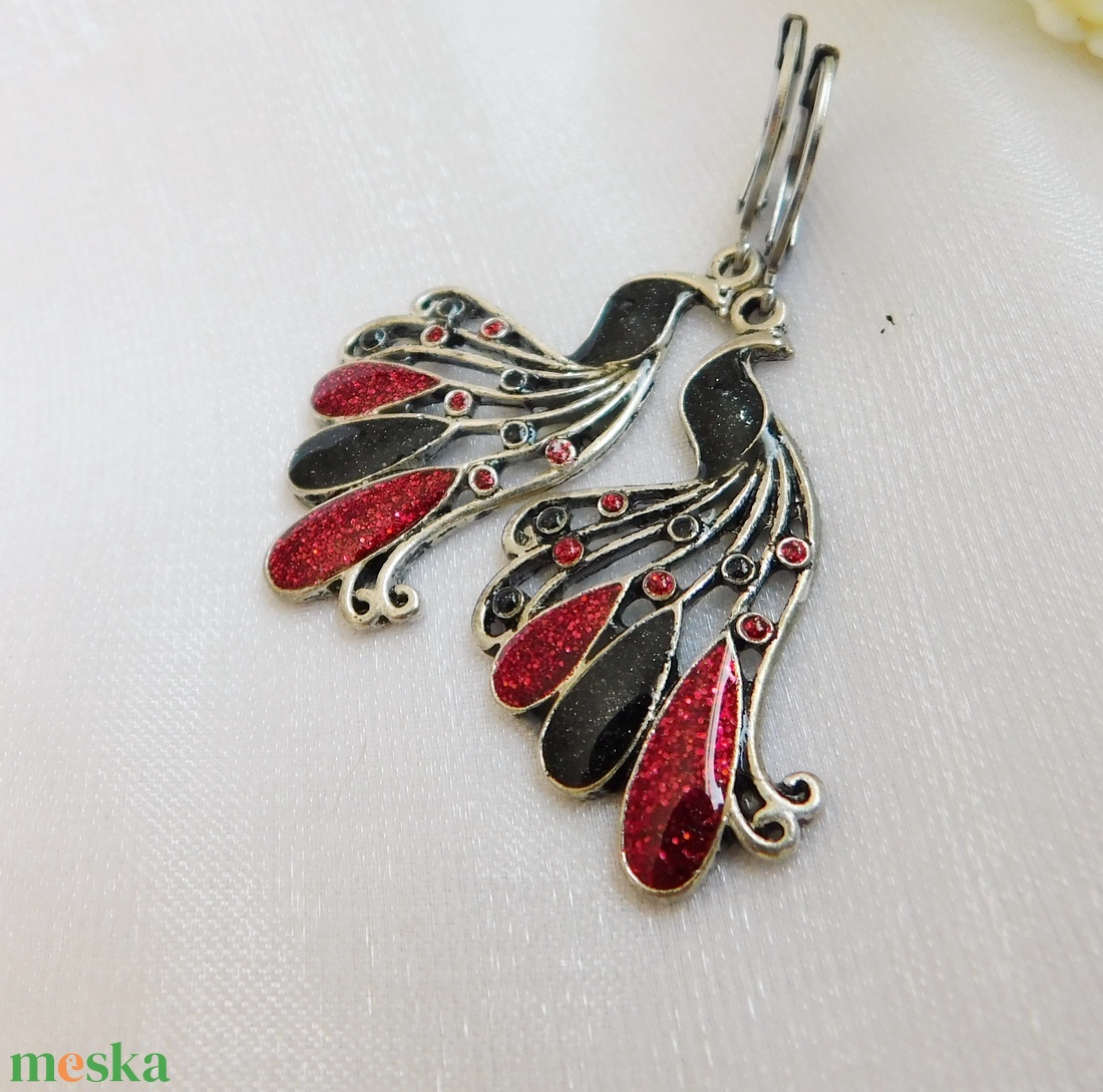 Pávás fülbevaló - ékszer - fülbevaló - lógó fülbevaló - Meska.hu