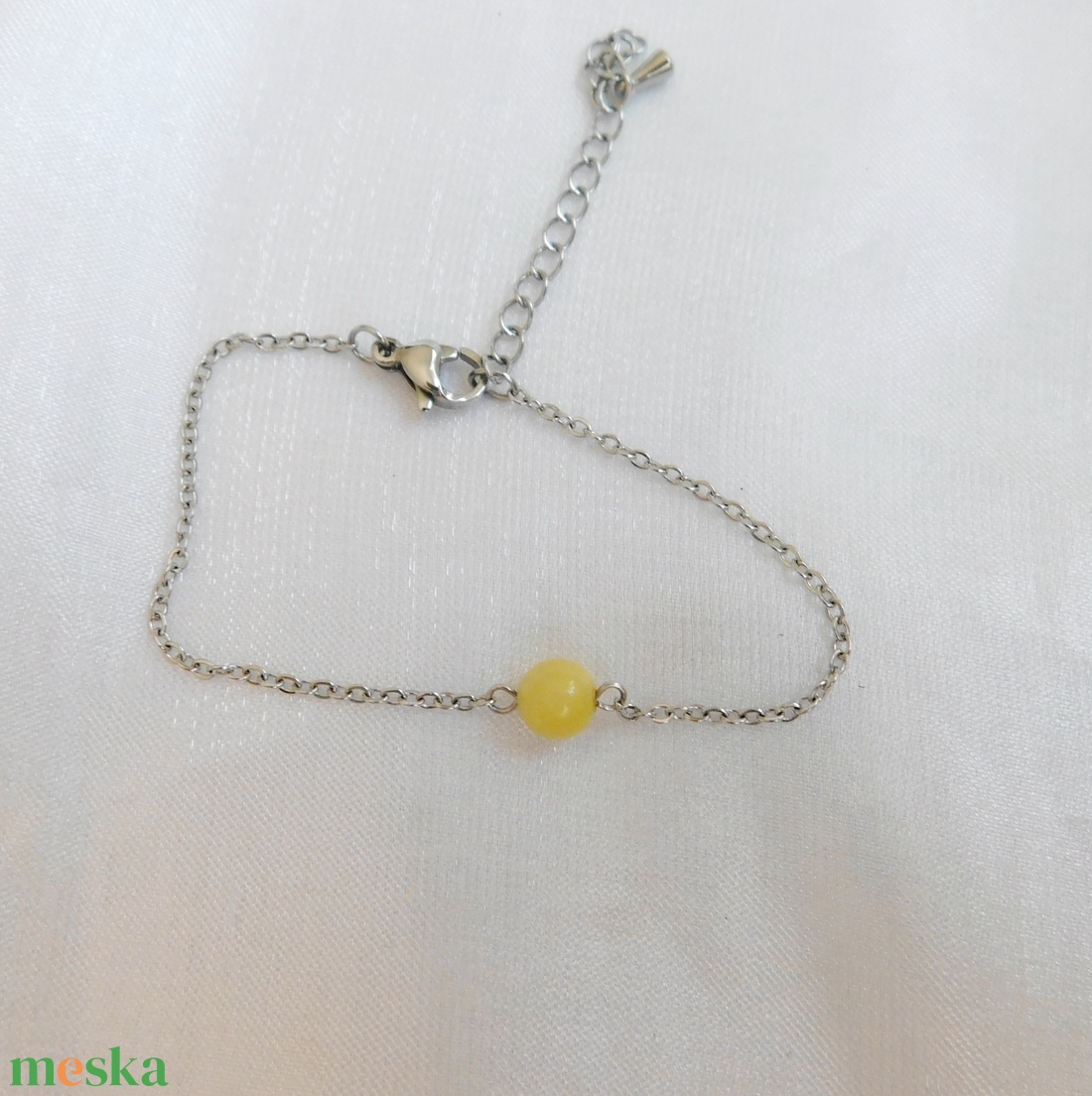 Acél karkötő kalcit gyönggyel - ékszer - nyaklánc - medál - Meska.hu