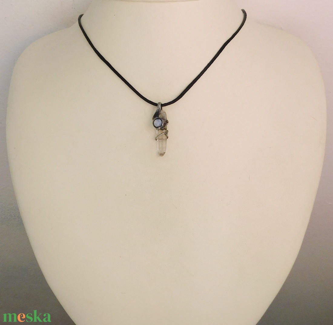 Hegyikristály medál opalittal - ékszer - nyaklánc - medálos nyaklánc - Meska.hu