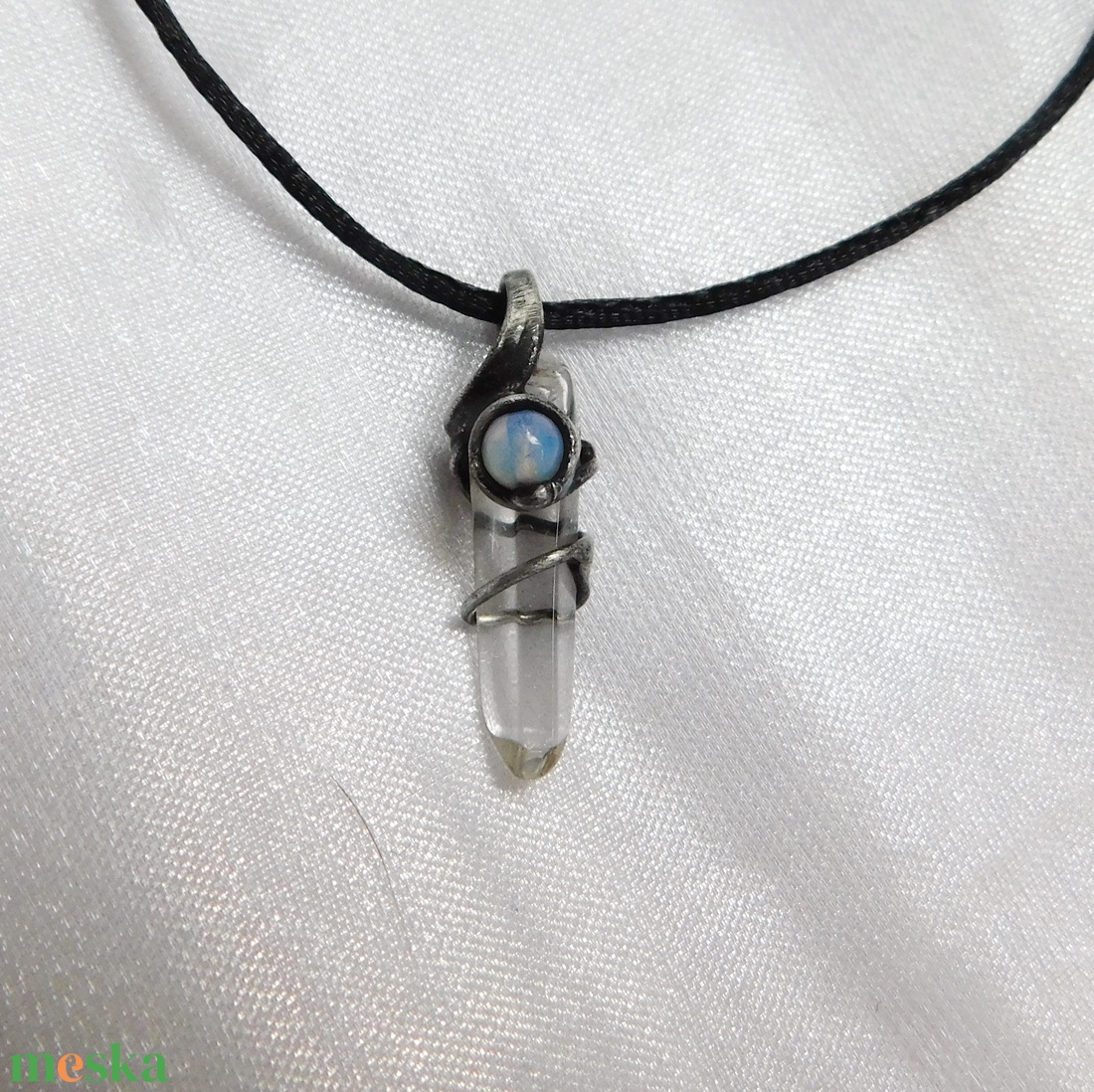 Hegyikristály medál opalittal - ékszer - nyaklánc - medálos nyaklánc - Meska.hu
