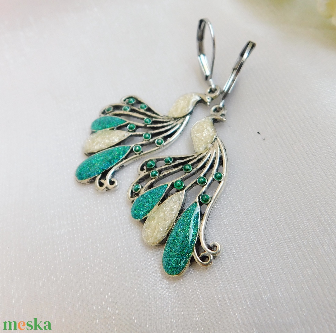 Pávás fülbevaló - ékszer - fülbevaló - lógó fülbevaló - Meska.hu