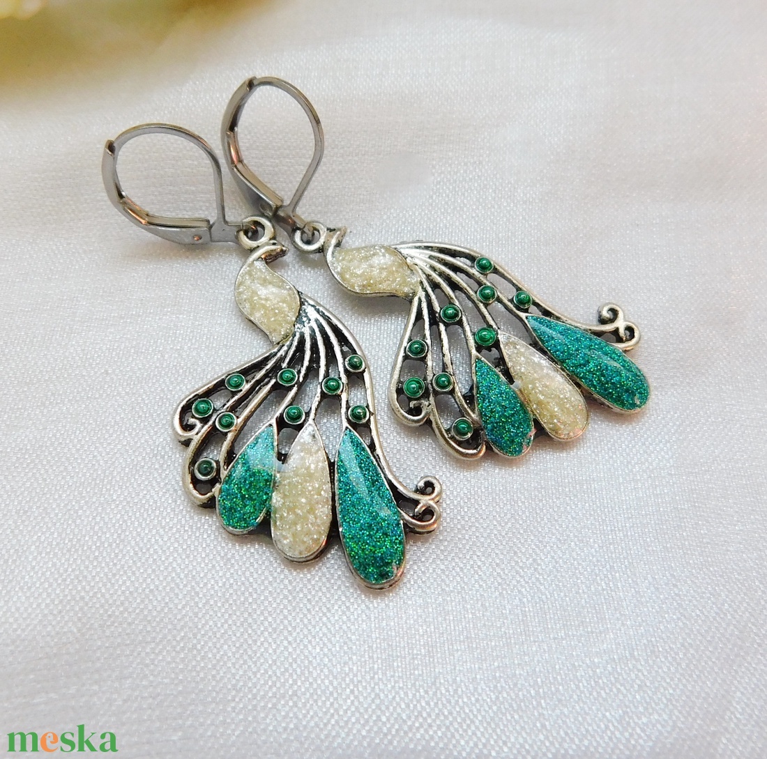 Pávás fülbevaló - ékszer - fülbevaló - lógó fülbevaló - Meska.hu