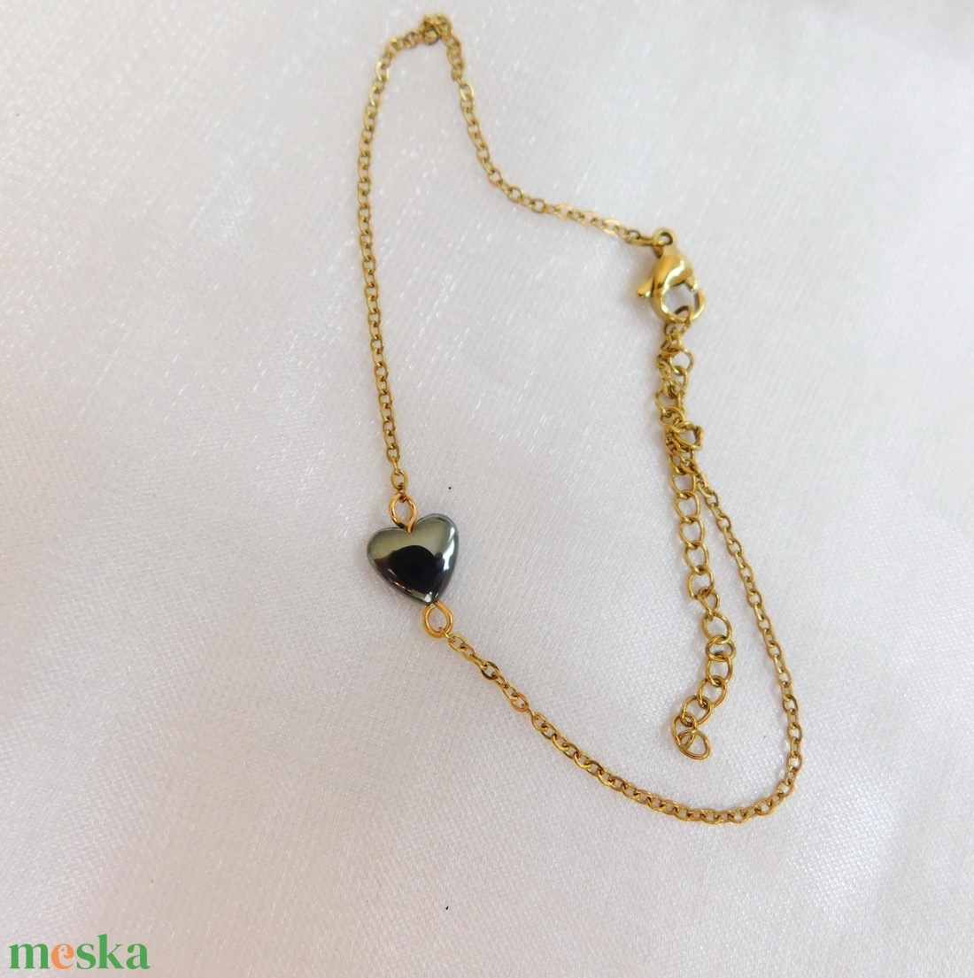 Acél karkötő hematittal - ékszer - nyaklánc - medál - Meska.hu