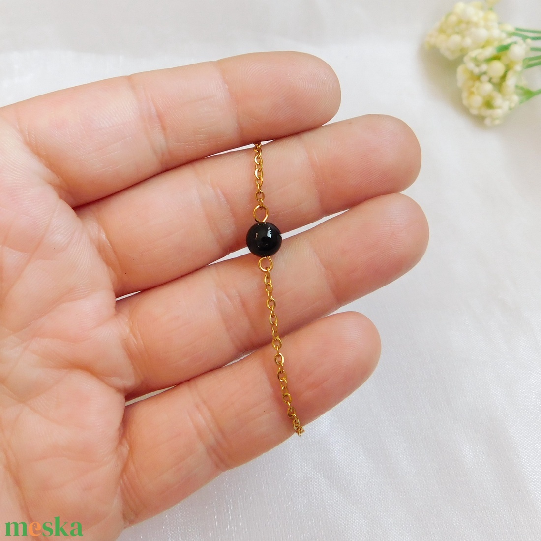 Ónix karkötő - ékszer - karkötő - karkötő medállal - Meska.hu