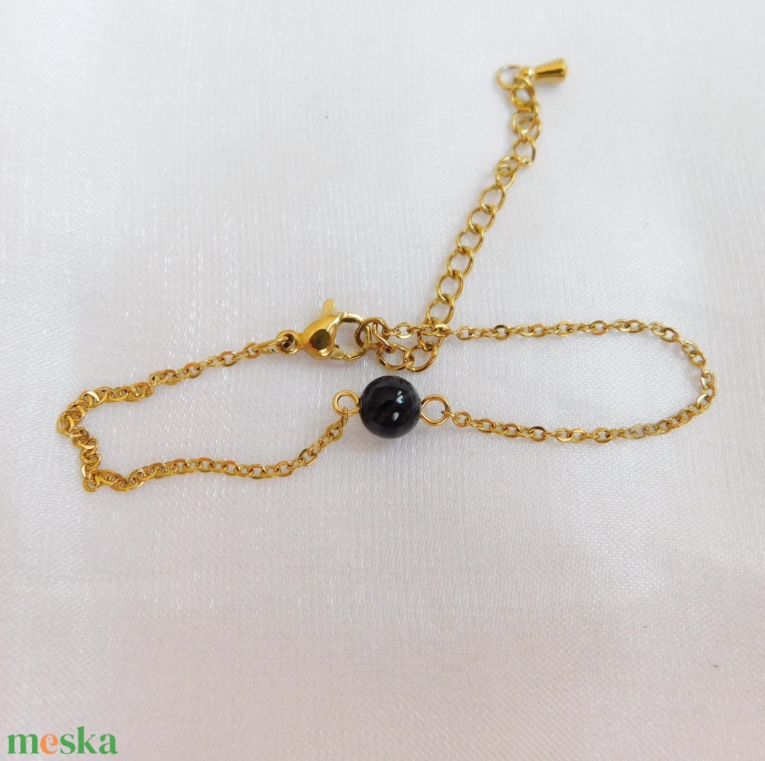 Ónix karkötő - ékszer - karkötő - karkötő medállal - Meska.hu