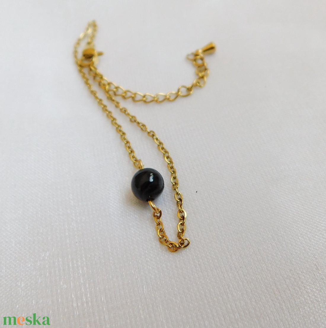 Ónix karkötő - ékszer - karkötő - karkötő medállal - Meska.hu