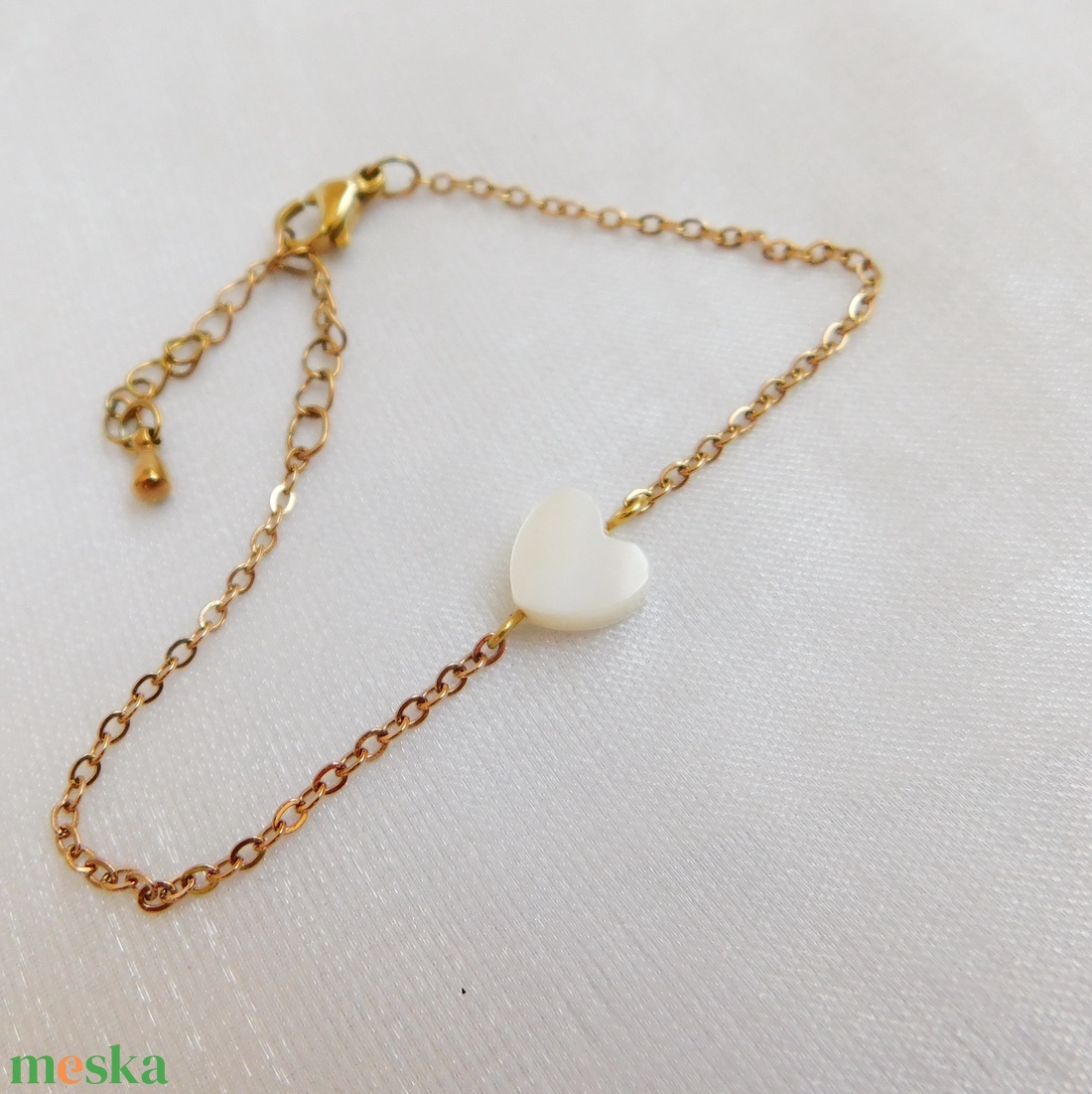 Gyöngyház � karkötő - ékszer - karkötő - karkötő medállal - Meska.hu