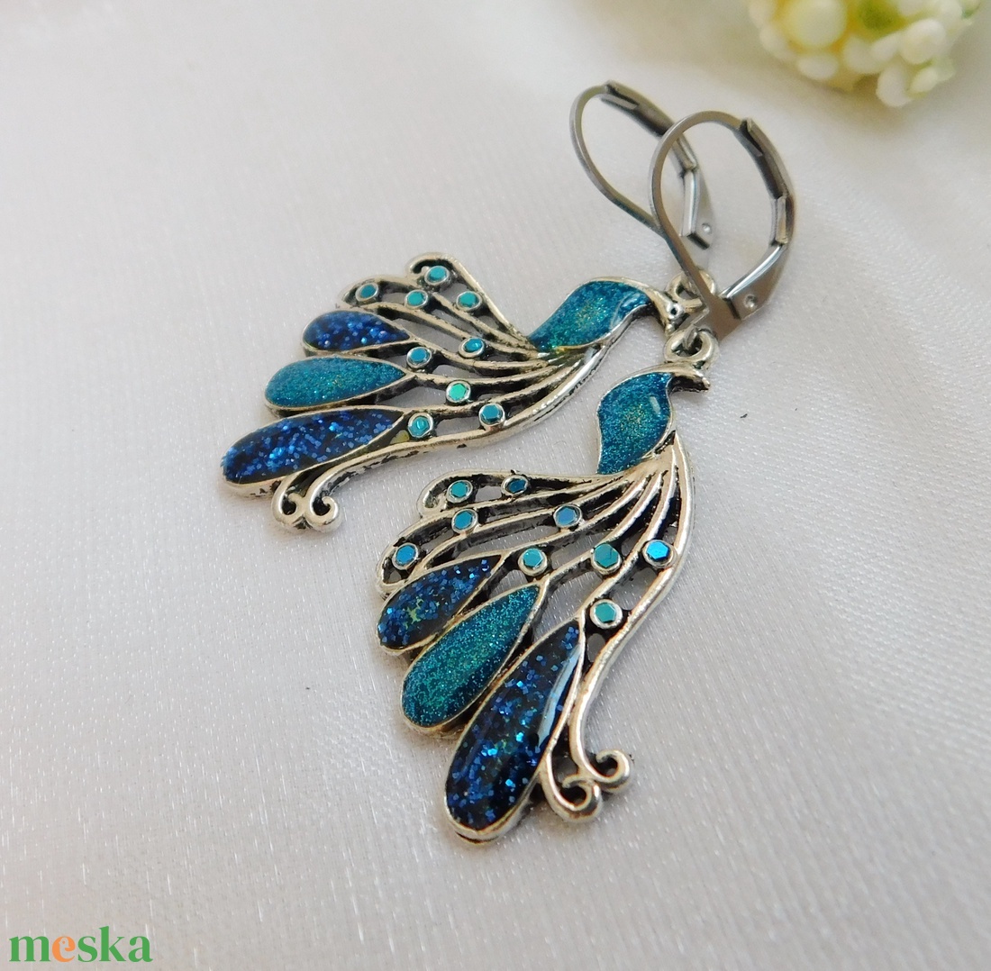 Pávás fülbevaló - ékszer - fülbevaló - lógó fülbevaló - Meska.hu