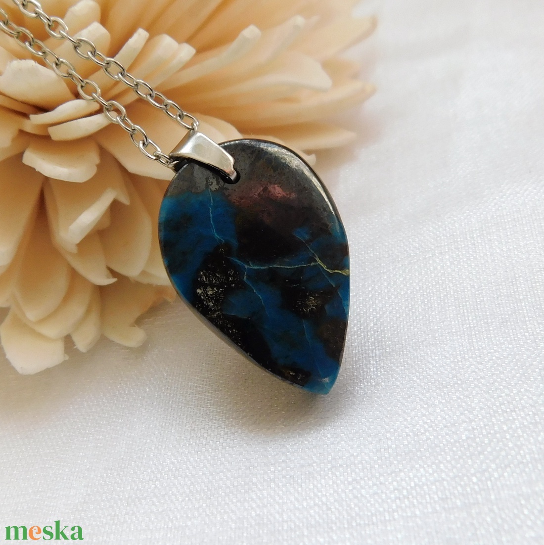 Azurit medál acél láncon - ékszer - nyaklánc - medál - Meska.hu