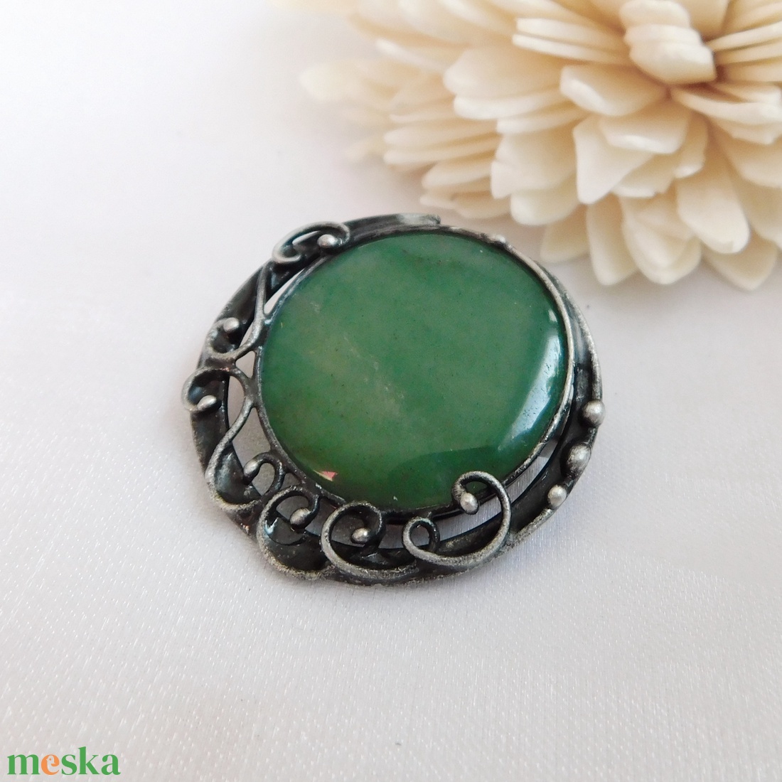 Aventurin bross / kitűző - ékszer - kitűző és bross - Meska.hu