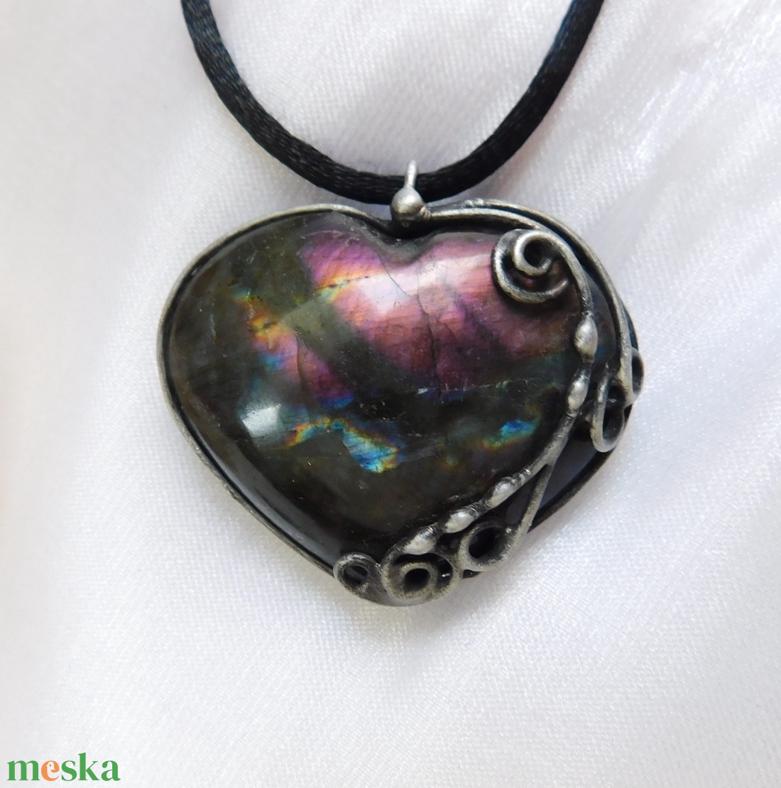 Labradorit szív medál - ékszer - nyaklánc - medálos nyaklánc - Meska.hu