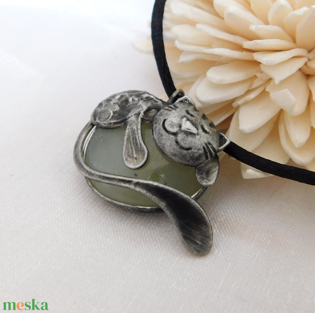 Jáde cica medál - ékszer - nyaklánc - medálos nyaklánc - Meska.hu