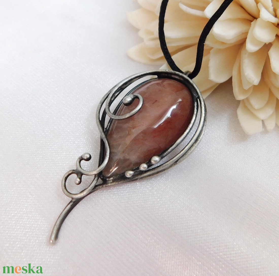 Rutilkvarc medál  - ékszer - nyaklánc - medálos nyaklánc - Meska.hu