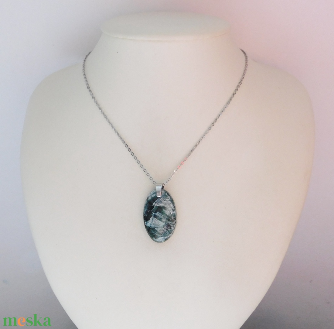 Szerafinit medál acél láncon - ékszer - nyaklánc - medál - Meska.hu