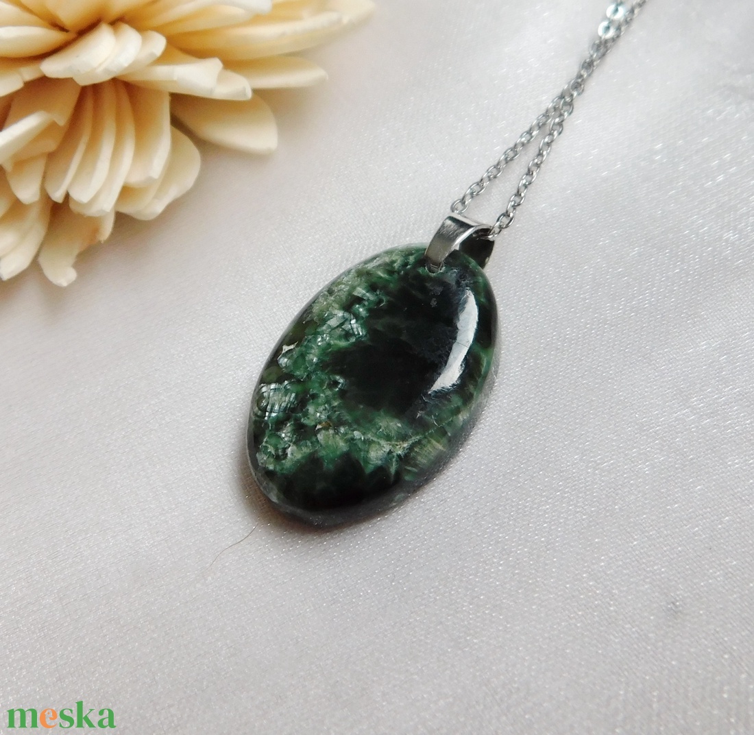 Szerafinit medál acél láncon - ékszer - nyaklánc - medál - Meska.hu