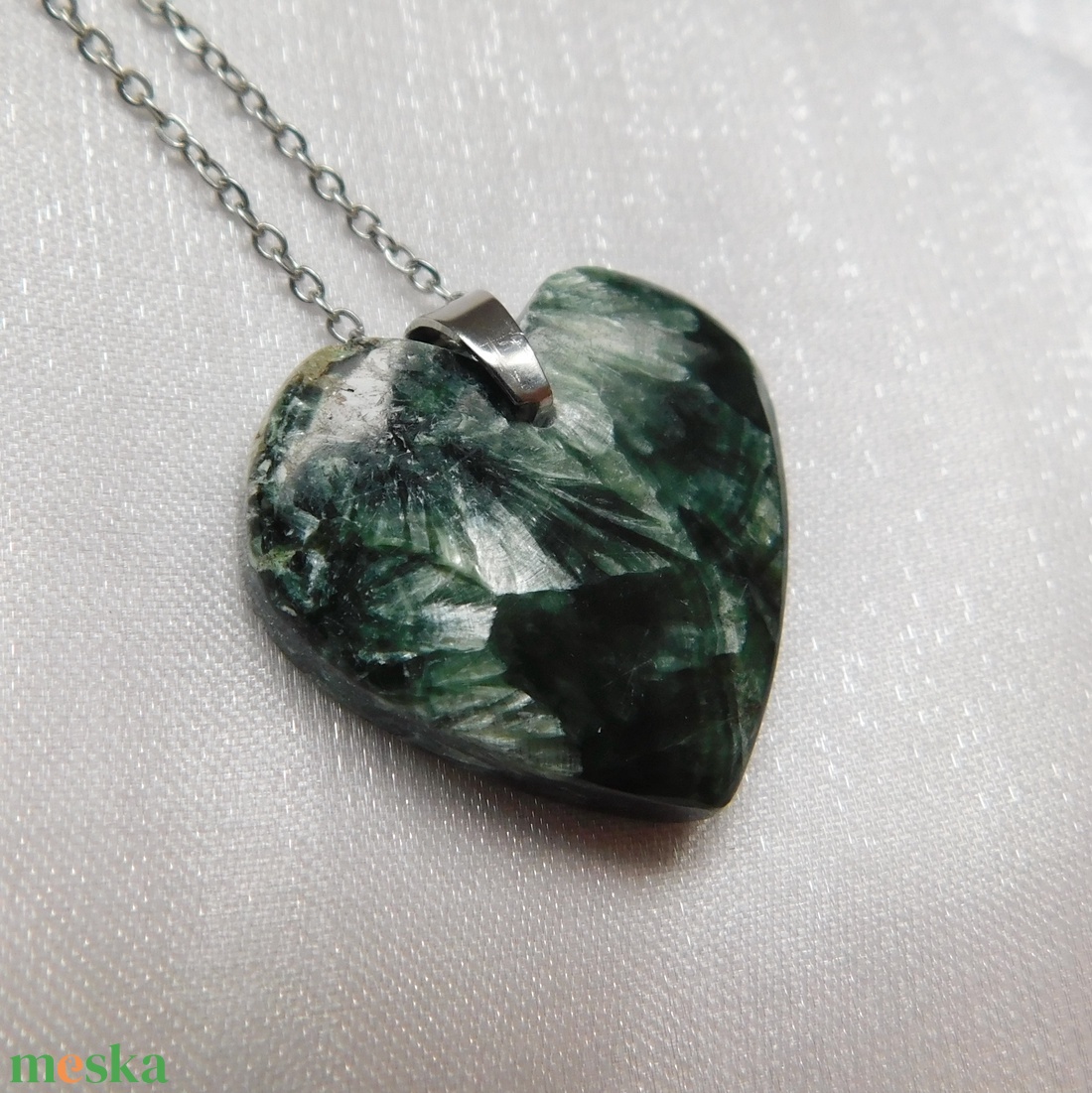 Szerafinit medál acél láncon - ékszer - nyaklánc - medál - Meska.hu