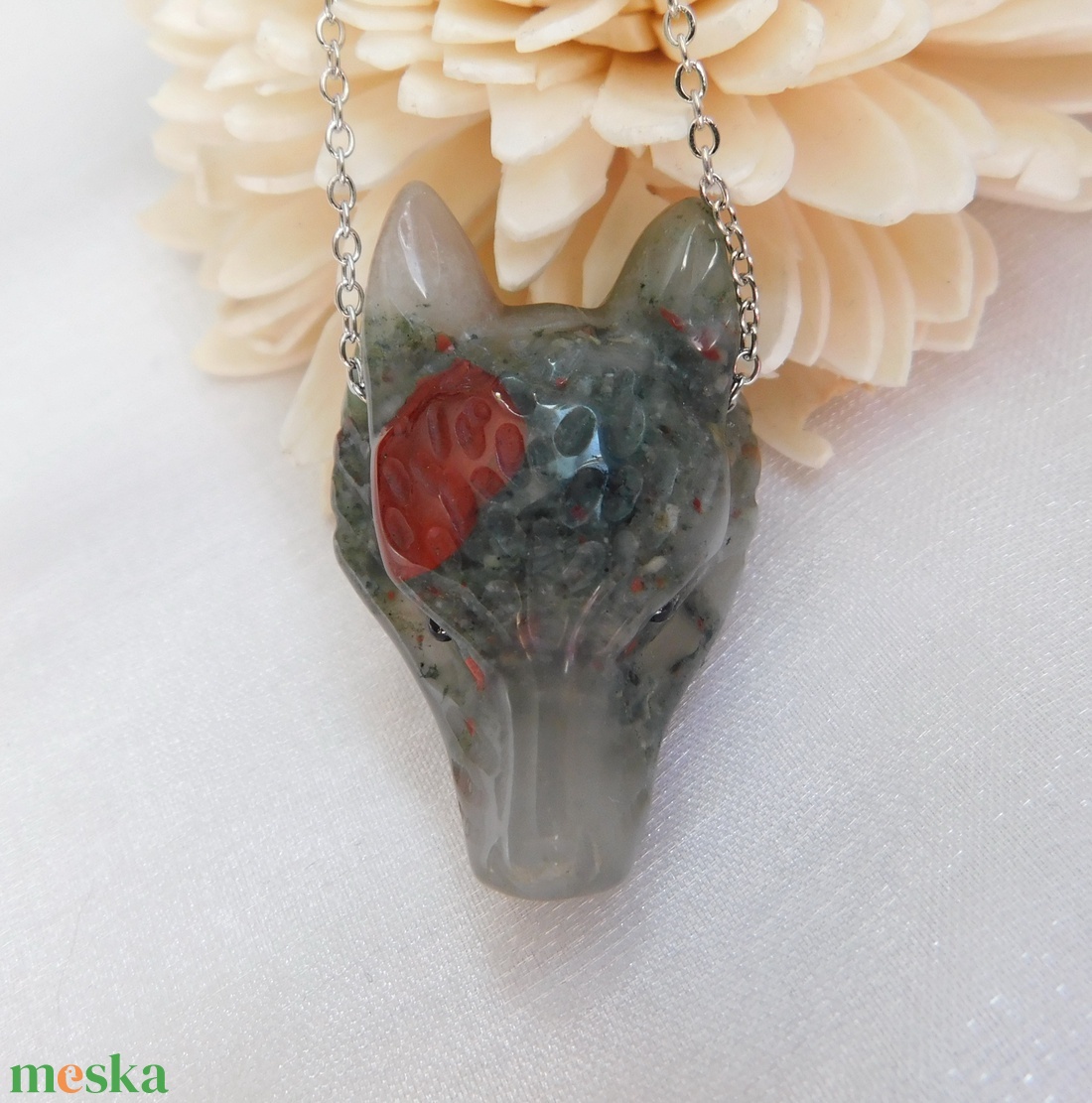 Heliotróp farkasos nyaklánc - ékszer - nyaklánc - medálos nyaklánc - Meska.hu