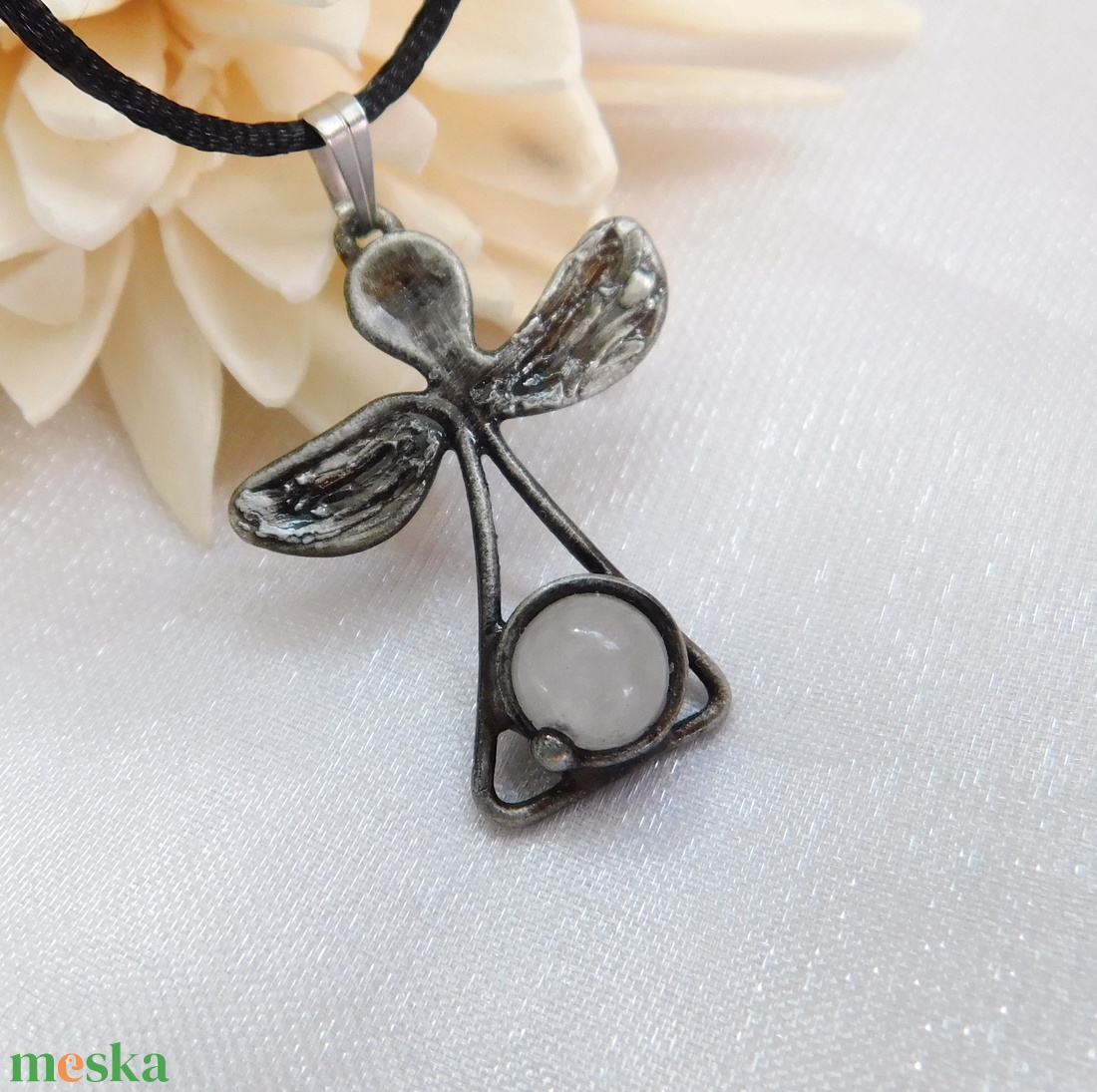 Tejkvarc angyal medál  - ékszer - nyaklánc - medálos nyaklánc - Meska.hu