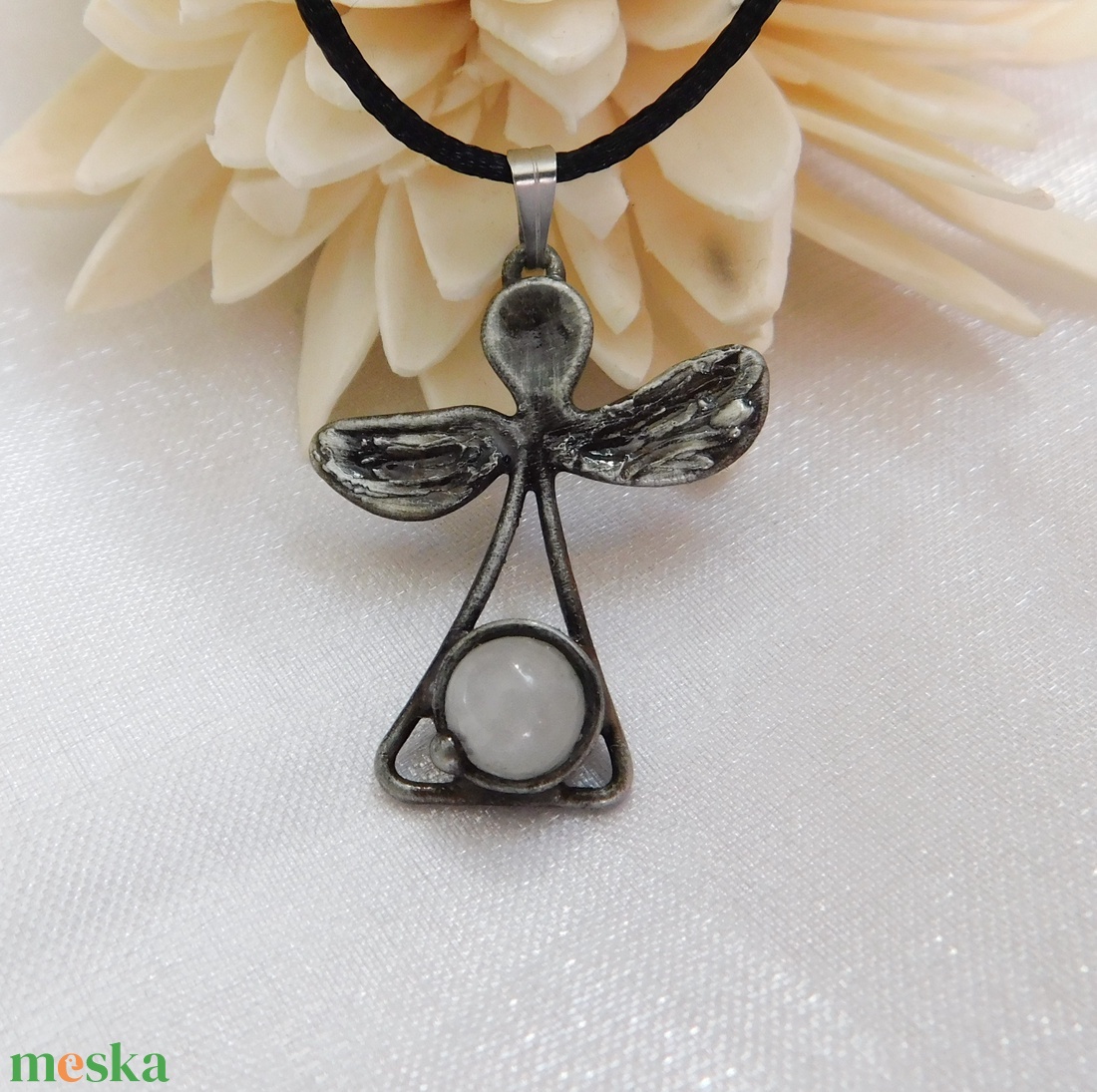 Tejkvarc angyal medál  - ékszer - nyaklánc - medálos nyaklánc - Meska.hu