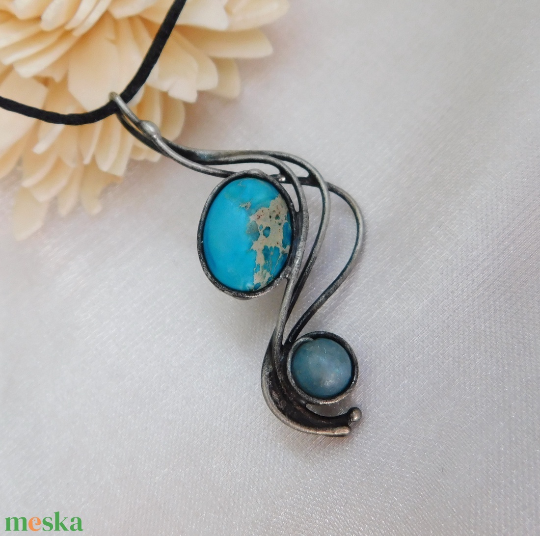 Variszcit medál kianittal - ékszer - nyaklánc - medálos nyaklánc - Meska.hu