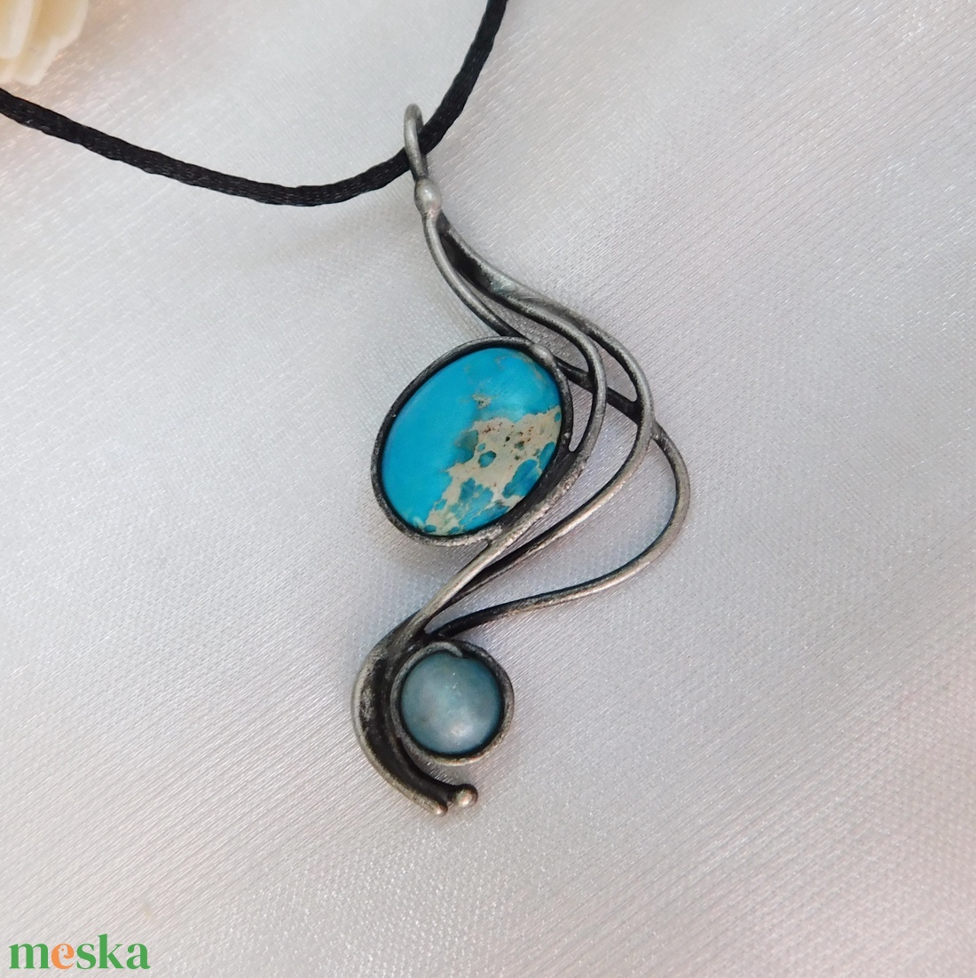 Variszcit medál kianittal - ékszer - nyaklánc - medálos nyaklánc - Meska.hu