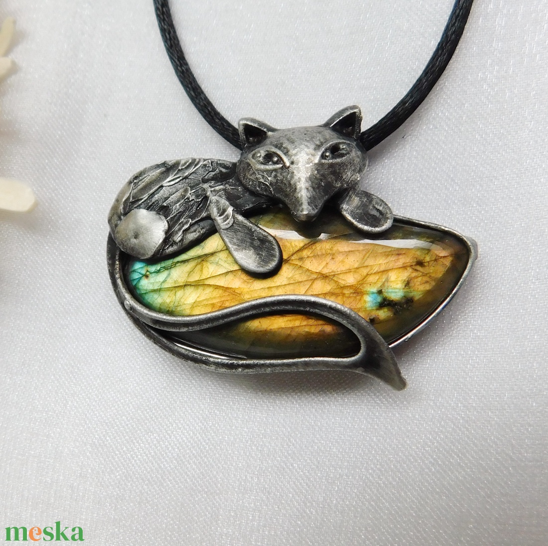 Labradorit róka medál  - ékszer - nyaklánc - medálos nyaklánc - Meska.hu