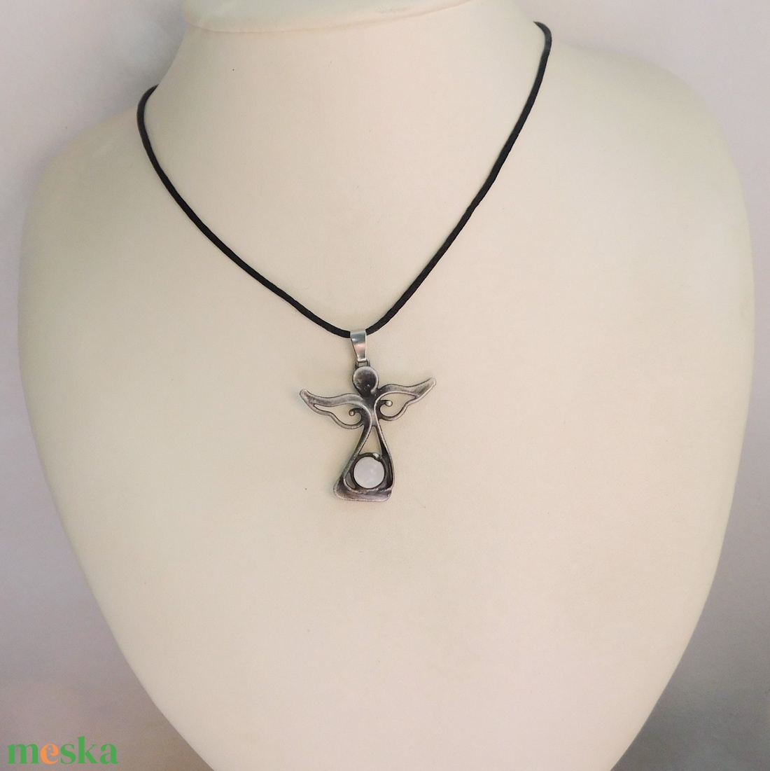 Szelenit angyal medál  - ékszer - nyaklánc - medál - Meska.hu