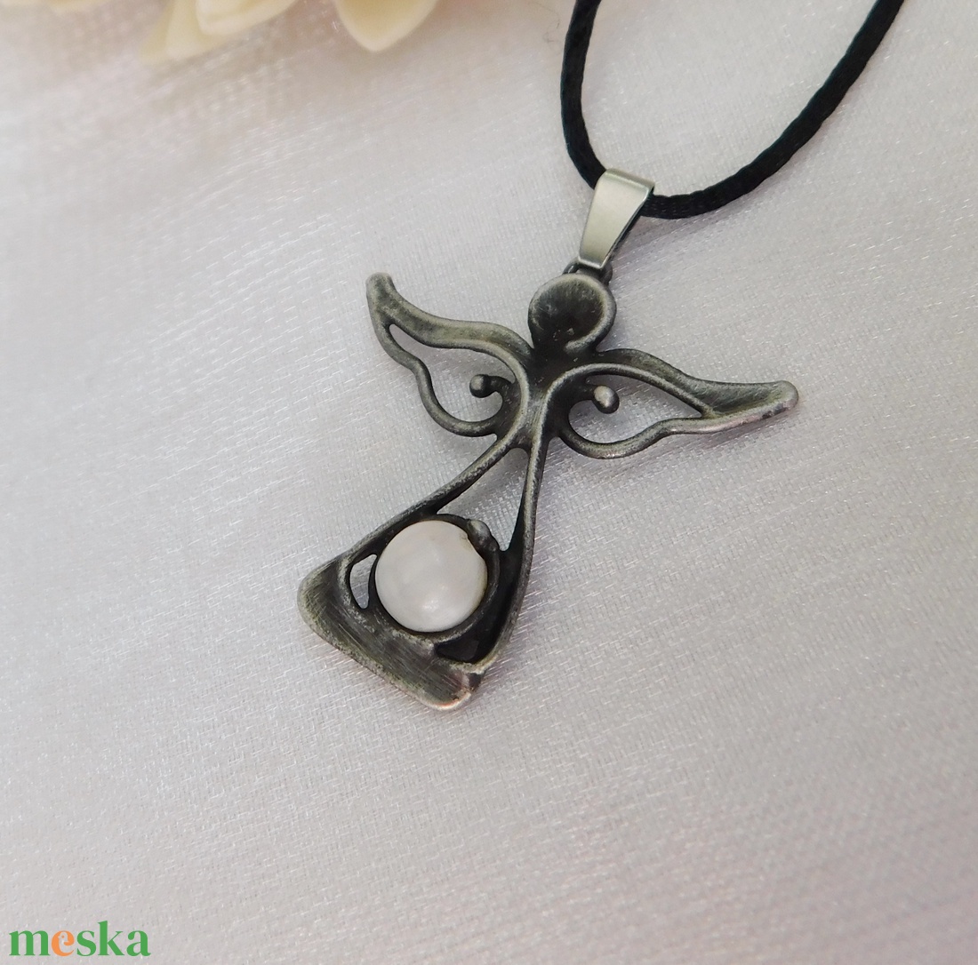 Szelenit angyal medál  - ékszer - nyaklánc - medál - Meska.hu