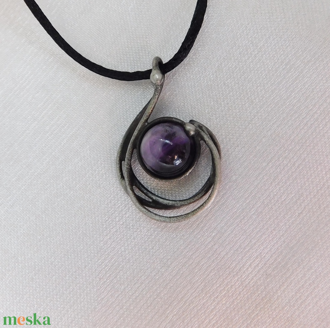 Mini ametiszt medál  - ékszer - nyaklánc - medálos nyaklánc - Meska.hu