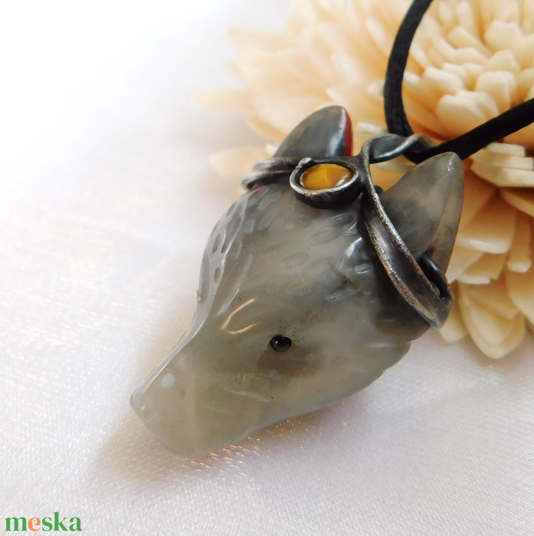 Heliotróp farkas medál tigrisszemmel - ékszer - nyaklánc - medálos nyaklánc - Meska.hu