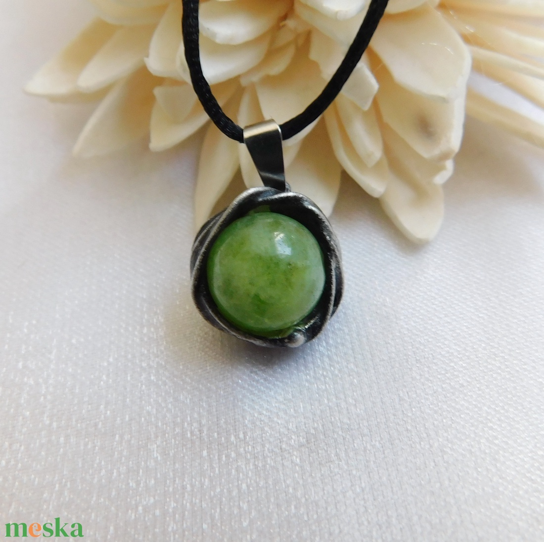 Mini olivin medál - ékszer - nyaklánc - medálos nyaklánc - Meska.hu