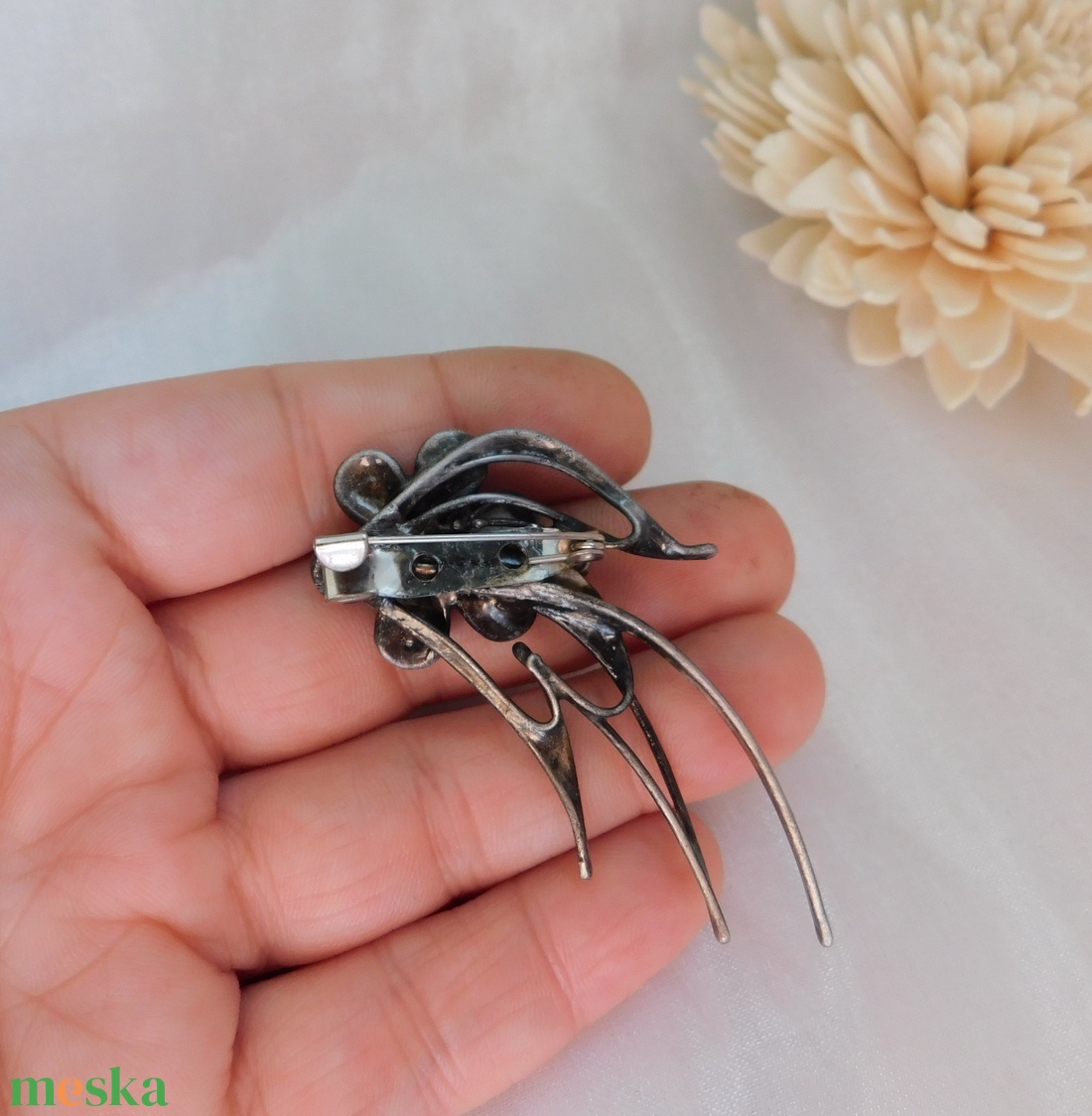 Amazonit bross/kitűző folyami gyönggyel - ékszer - kitűző és bross - Meska.hu